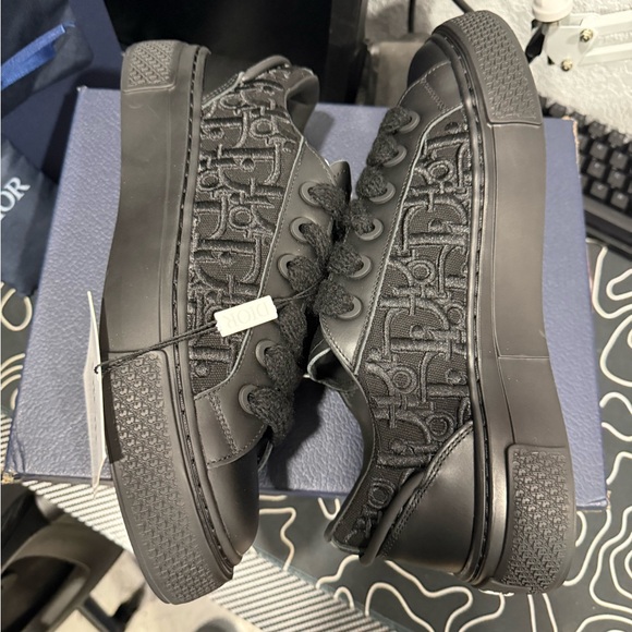 Dior 33s - Picture 4 of 5